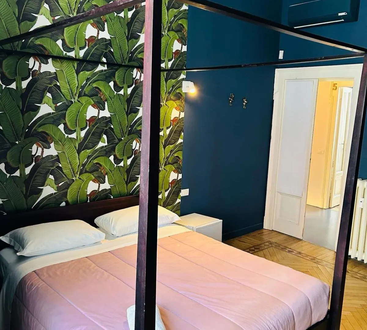 Hostel Boutique Милан 0*,  Италия